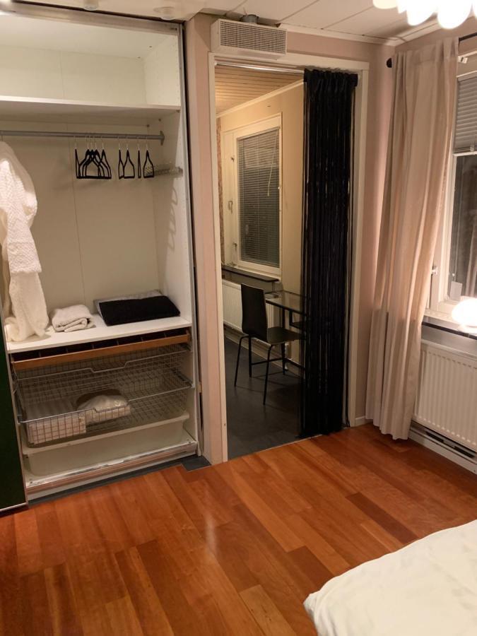 Own Room With Big Bed In A Big House! Luleå Екстериор снимка