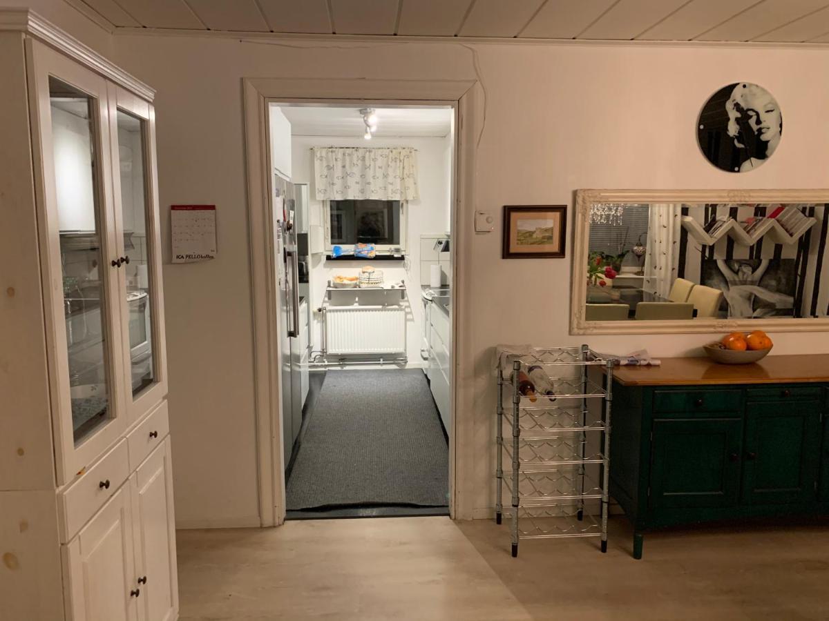 Own Room With Big Bed In A Big House! Luleå Екстериор снимка